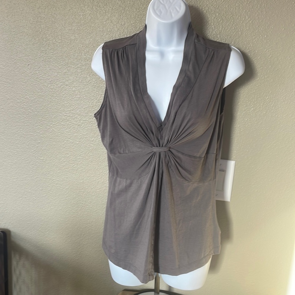 Kenneth Cole gathered tank top size M